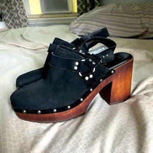 KORKS suede heels
